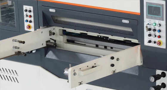 Máy cắt hộp carton sóng tự động thủy lực PLC