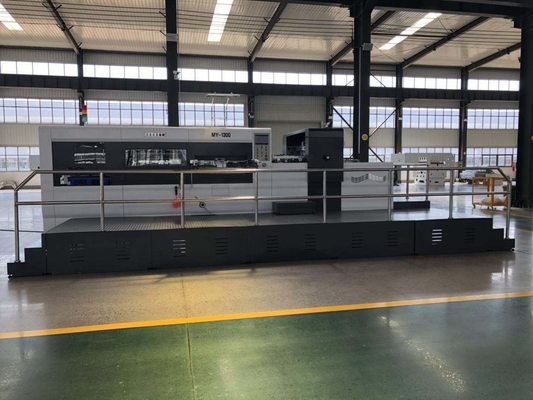 Vaccum cho ăn Máy cắt khuôn dạng quay Máy cắt hộp ngọt