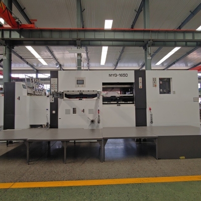 11kw PLC điều khiển chính xác tốc độ cao Min 8mm Corrugated Carton Die Cutting