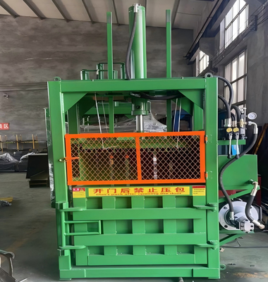 20T Máy nén giấy thải thủy lực Máy nén chất thải nước khoáng