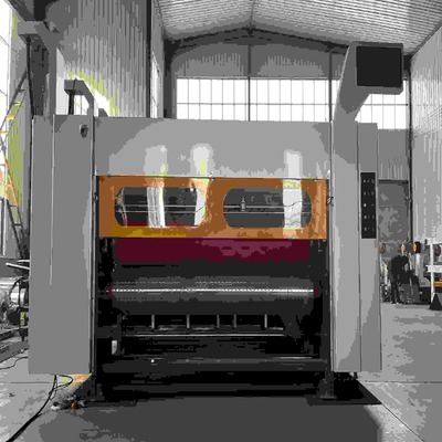 Máy xén rãnh xoay sóng tốc độ tối đa 150m/phút cho khổ giấy nhỏ và độ sâu xén tối đa 350/530mm