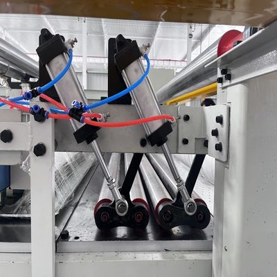 180m / phút Dòng sản xuất bìa gốm lưng hai với tấm áp suất khí nén và van tỷ lệ 2 phần