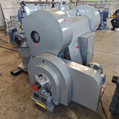 Máy cắt khuôn thùng carton sóng Hengshui Motor Kích thước hiệu quả tối đa 1200 x 830mm Tốc độ làm việc 20 lần cắt mỗi phút