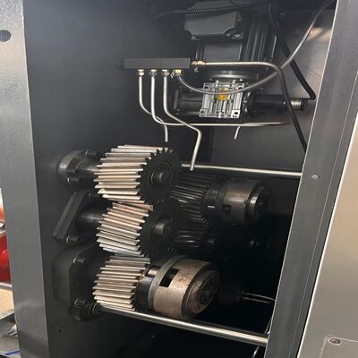 Máy in Flexo Thùng carton Sóng Máy cắt khuôn xoay hai khe