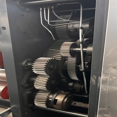 Máy in Flexo Thùng carton Sóng Máy cắt khuôn xoay hai khe