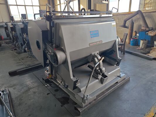 ML1500 Máy cắt đứt gốm hình carton bán tự động với bốn bộ phận bảo hiểm và ly hợp phanh tấm hút điện 1500×1050 mm