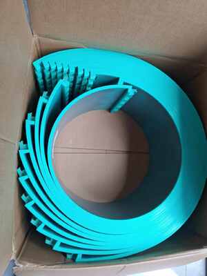 Vỏ đe PU Polyurethane cho máy cắt khuôn tốc độ cao với độ dày đồng nhất và cấu trúc tấm thép bên trong