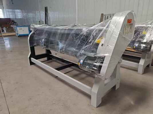 Máy cắt rãnh xoay sóng tốc độ cao 40 chiếc/phút với chiều rộng tấm tối đa 2500mm và kích thước cắt góc chính xác 0-60x350