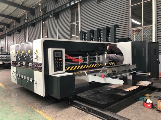 Máy in Flexo tự động tùy chỉnh Bốn màu với máy cắt bế